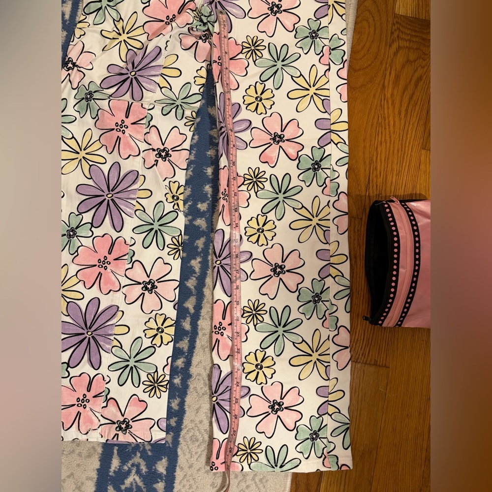 Floral Patterned Wide-Leg Pants - Picture 6 of 7
